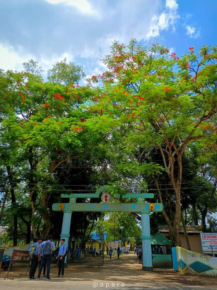 Jawaharlal Nehru College - Slide 5